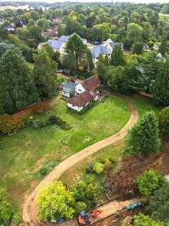 5 bedroom detached house for sale, Station Road, Caterham CR3