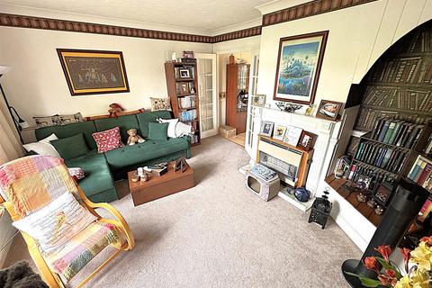 3 bedroom semi-detached house for sale, Wharfedale Road, Corby NN17