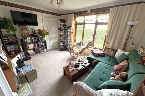 3 bedroom semi-detached house for sale, Wharfedale Road, Corby NN17