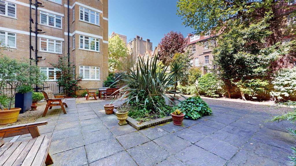 33 Redcliffe Closegarden4.jpg