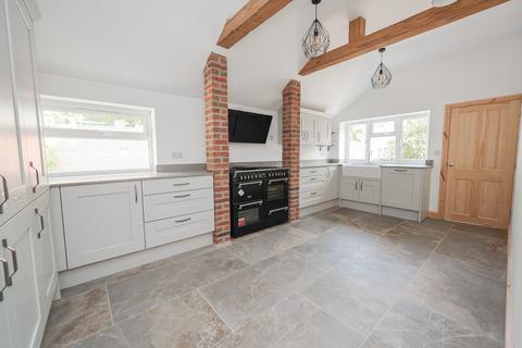 undefined, High Street, Reepham