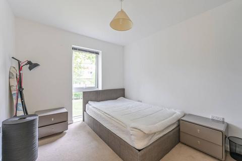 2 bedroom flat for sale, Coutts House, E14, Tower Hamlets, London, E14