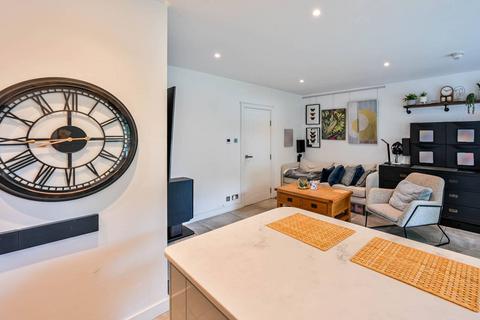 undefined, London Road, Guildford, GU1