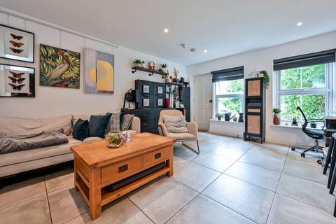 1 bedroom flat for sale, London Road, Guildford, GU1