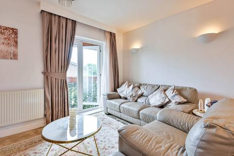 undefined, Henderson Avenue, Queen Elizabeth Park, Queen Elizabeth Park, Guildford, GU2