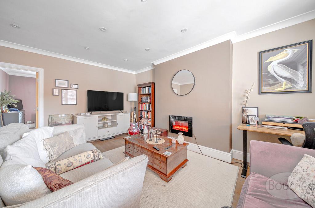 8b7ded87-ae6e-41f...