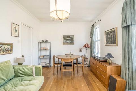 2 bedroom flat for sale, Rye Road, London SE15
