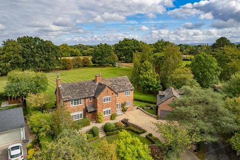 5 bedroom detached house for sale, Moss Road, Alderley Edge