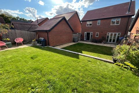 undefined, Ashwell Avenue, Framlingham