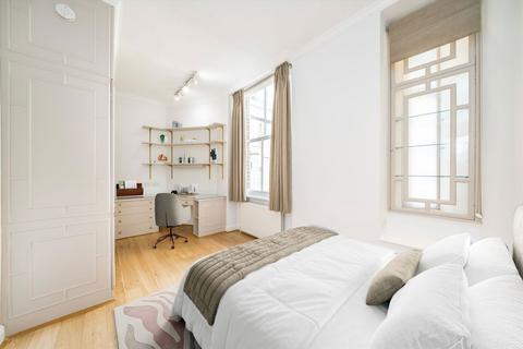 4 bedroom flat to rent, Bickenhall Street, London W1U