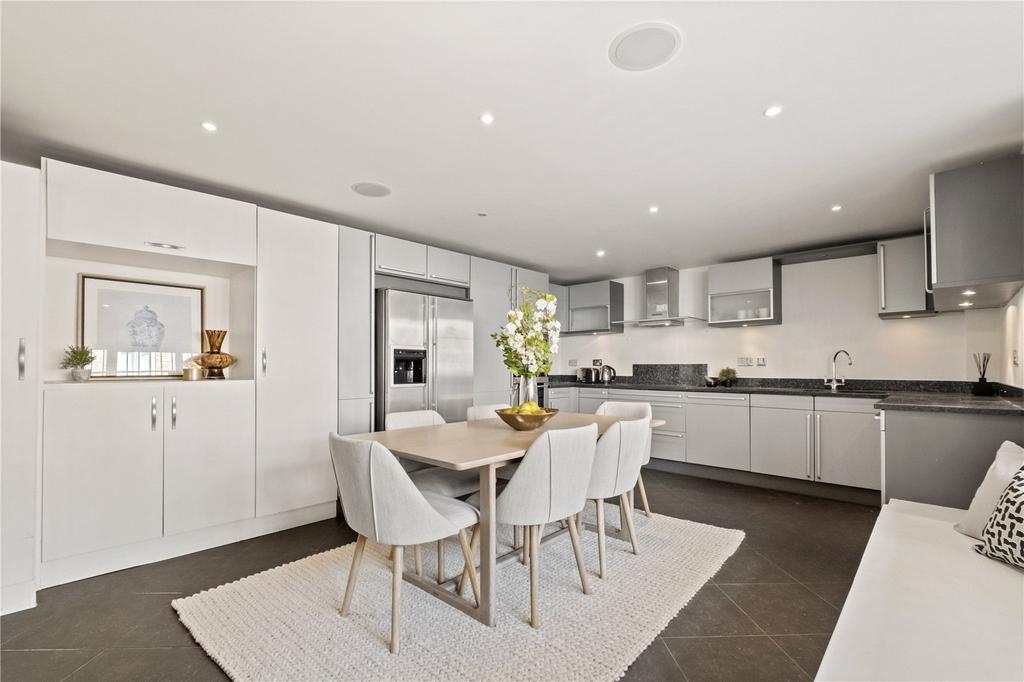 Kitchen/Dining