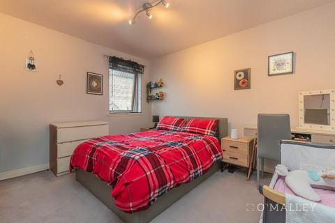 56 Braeside, Sauchie, Alloa, FK10 3DR