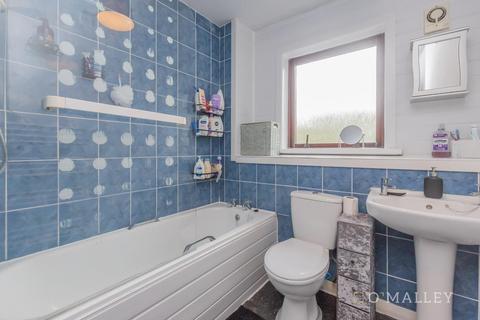 56 Braeside, Sauchie, Alloa, FK10 3DR