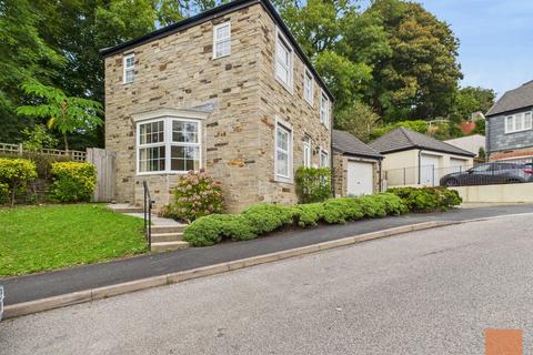 undefined, Lowen Bre, Truro