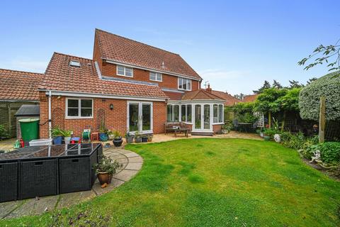 undefined, Turner Gardens, Woodbridge, IP12