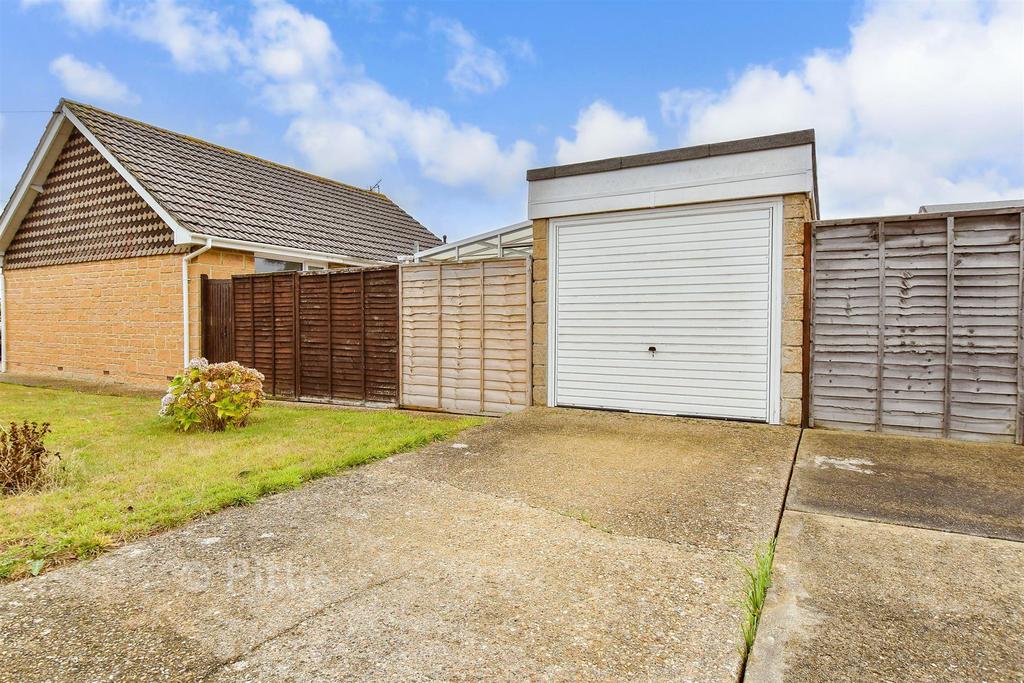 Driveway/Parking