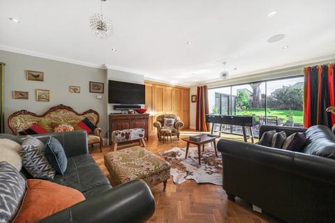 12 Waldegrave Road, Bromley, BR1 2JP