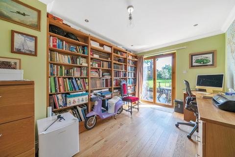 12 Waldegrave Road, Bromley, BR1 2JP