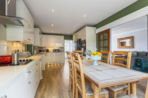 3 bedroom detached house for sale, Darrington Road, Pontefract WF8
