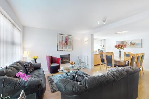 undefined, Eastfields, Pinner HA5