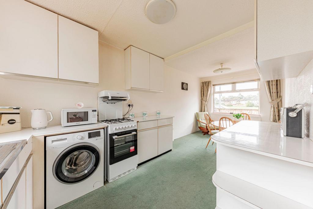Kitchen/Dining Room (1)