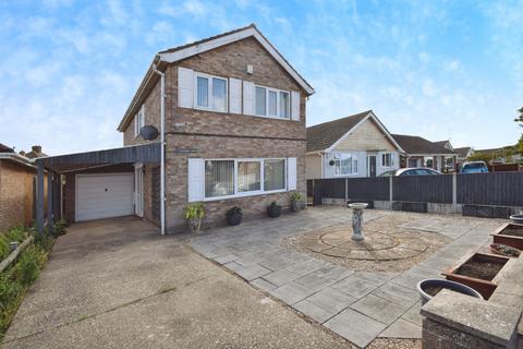 4 bedroom detached house for sale, Montgomery Road, Skegness PE25