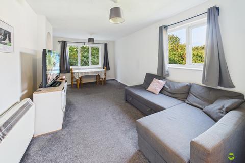 2 bedroom ground floor maisonette for sale, Chalice Way, Greenhithe, Kent, DA9