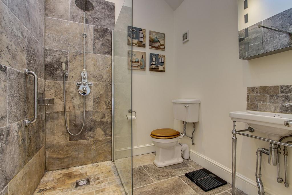 Ensuite