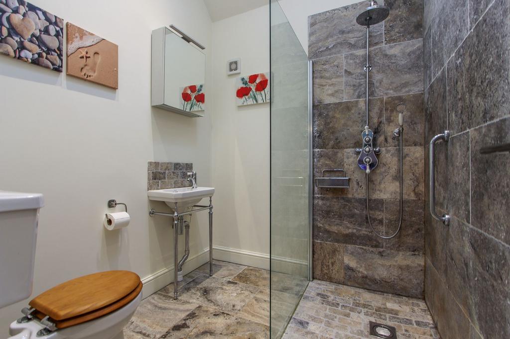 Ensuite