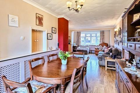 undefined, 15 Croft Way, Weedon, NN7 4QX