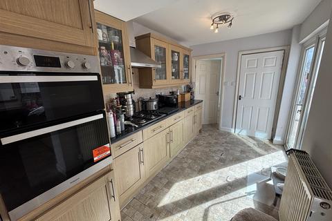 4 bedroom semi-detached house for sale, Ledwell Drive, Glenfield, Leicester
