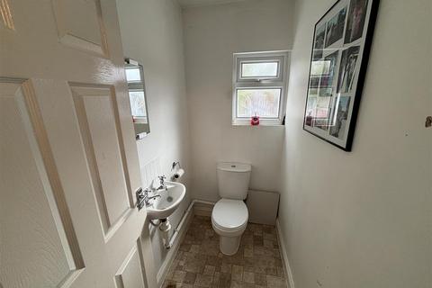 4 bedroom semi-detached house for sale, Ledwell Drive, Glenfield, Leicester