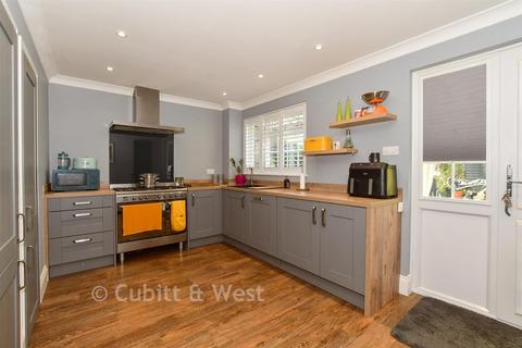 Berrymeade Walk, Ifield, Crawley, West Sussex