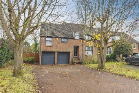 undefined, Agars Place, Datchet SL3