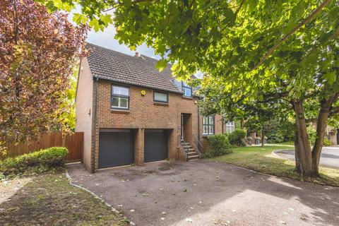 undefined, Agars Place, Datchet SL3