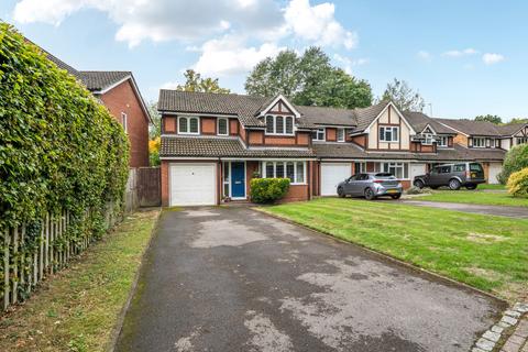 4 bedroom detached house for sale, Rubus Close, West End, Woking, Surrey, GU24