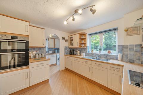 4 bedroom detached house for sale, Rubus Close, West End, Woking, Surrey, GU24