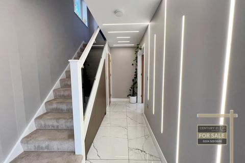 undefined, Station Crescent, ASHFORD TW15