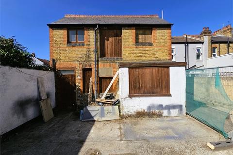 undefined, West Road, Westcliff on Sea, Westcliff on Sea,