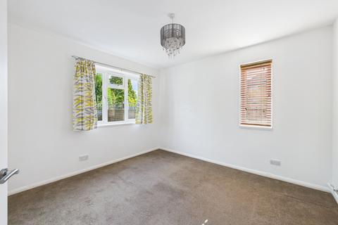 2 bedroom maisonette to rent, Briery Way, Amersham, Buckinghamshire, HP6