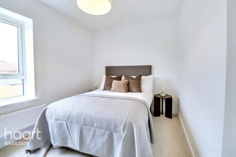 Ghyllgrove Place, Basildon