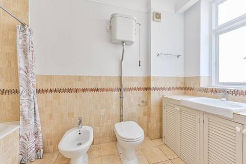 3 bedroom flat to rent, Portland Place, Marylebone, London, W1B