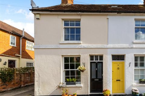 3 bedroom semi-detached house for sale, Long Garden Walk, Farnham, United Kingdom, GU9