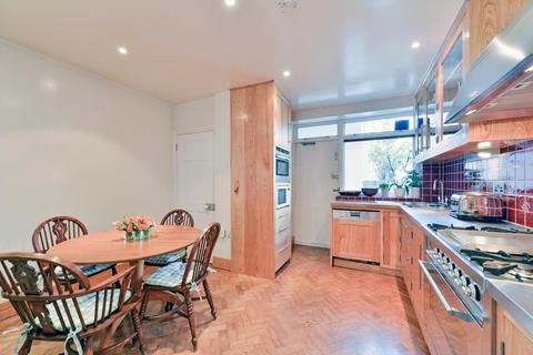 undefined, Elm Park Road, London, SW3