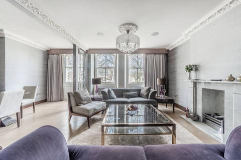 3 bedroom flat to rent, Rutland Gate, Kensington, London, SW7