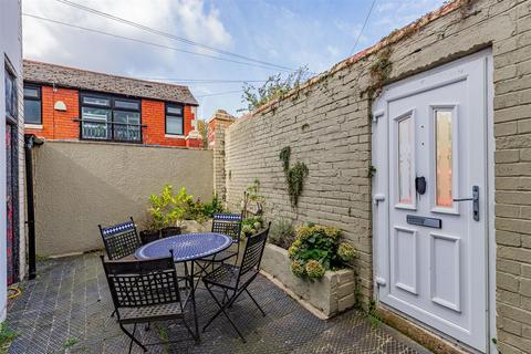 27 Llandaff Road, Cardiff, CF11 9NF