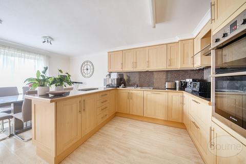 3 bedroom apartment for sale, Great Austins, Farnham, Surrey, GU9