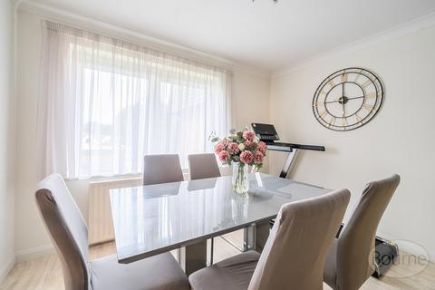 3 bedroom apartment for sale, Great Austins, Farnham, Surrey, GU9