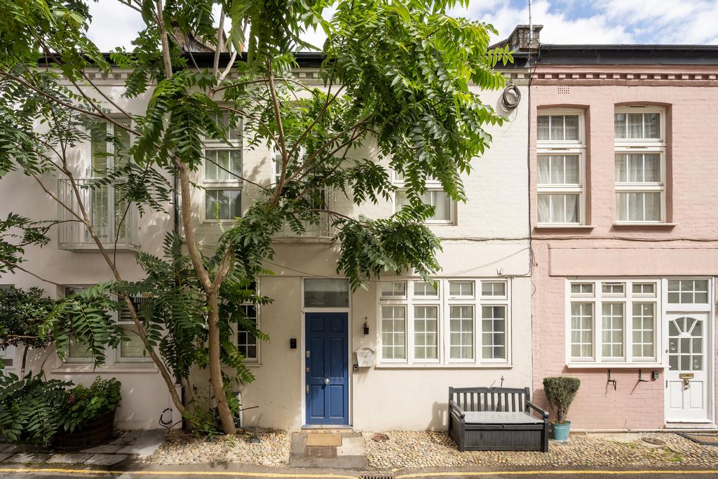 The Private Realtor-18 Ovington Mews-1 Lo