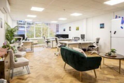 Office to rent, 14-18 Commercial Way Woking GU21 6ET